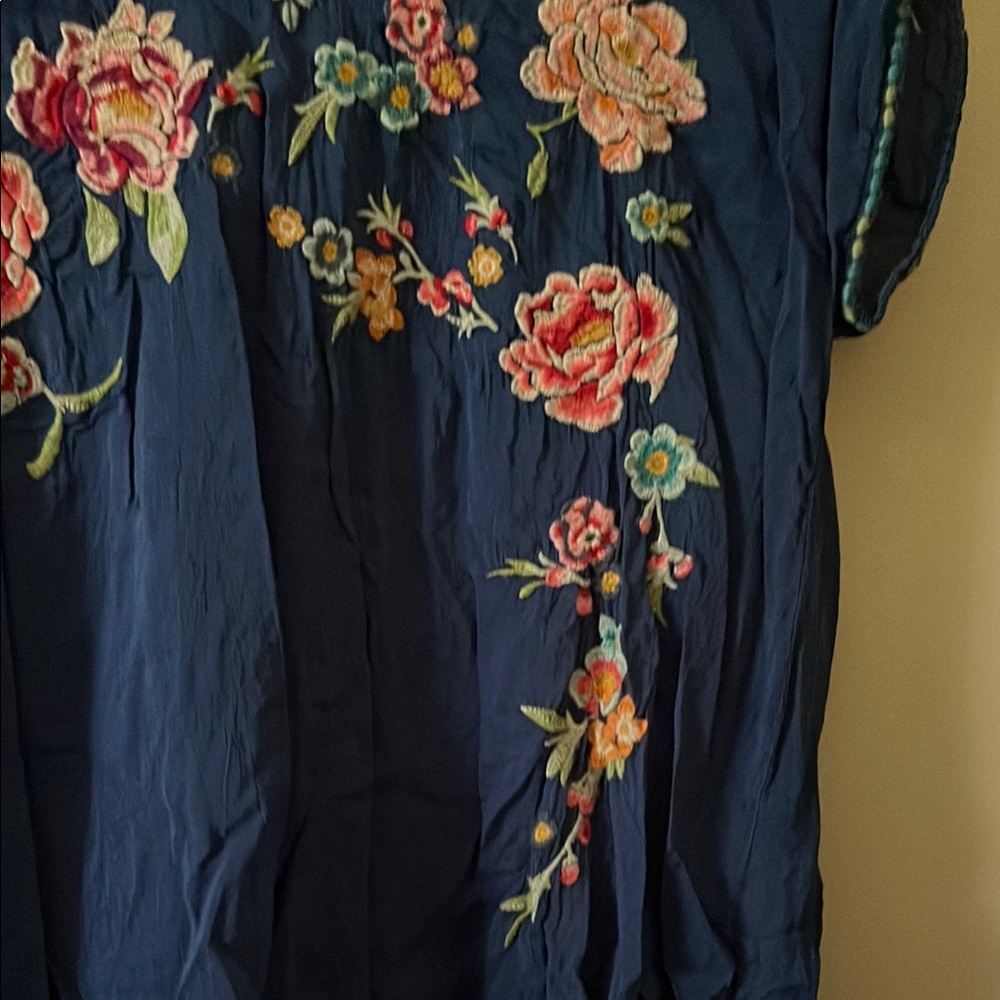 Johnny Was Navy Floral Embroidered Blouse - Picture 4 of 8